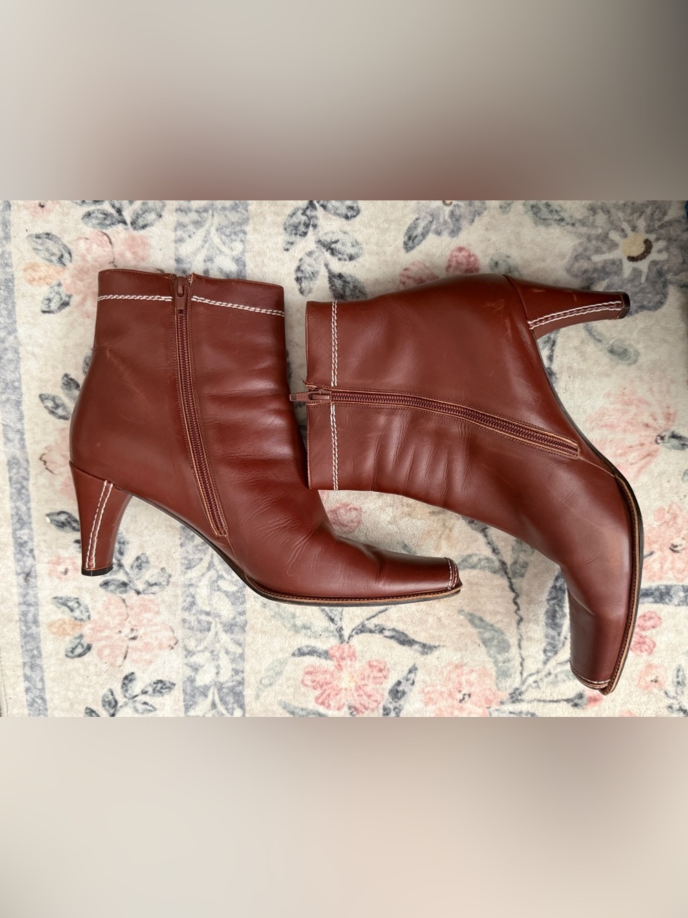 Via Spiga Women’s Brown Leather Ankle Boots with Contrast Stitching - Picture 3 of 8